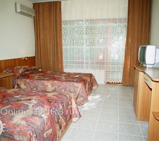 Oasis Boutique Hotel, Riviera Holiday Club, private beach