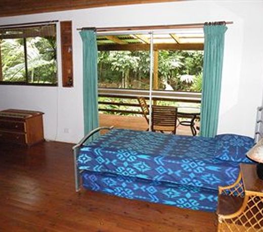Epiphyte B & B