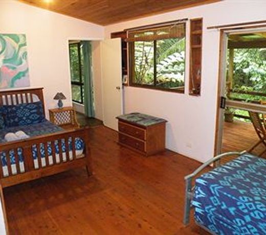 Epiphyte B & B