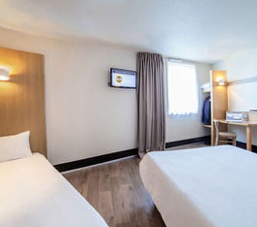 B&B HOTEL Paris Malakoff Parc des Expositions