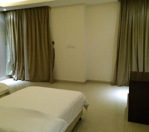 OYO 192 Romooz Inn