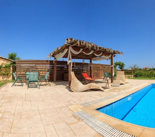 Augoustinos Villa