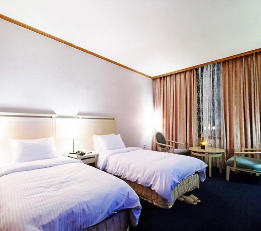 Queenvell Hotel