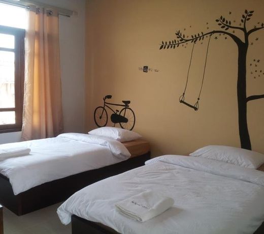 Norn Nab Dao Rimkhong Hotel