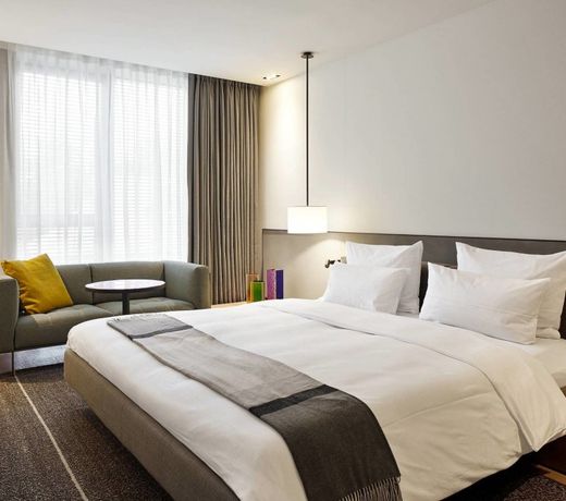 Roomers Baden-Baden, Autograph Collection