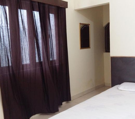 Yogi Ashram Guest House
