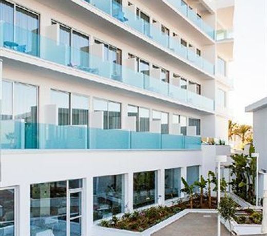 Vrissaki Beach Hotel