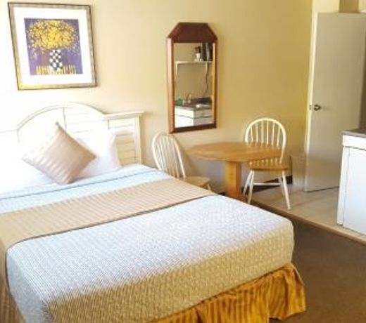 Seabreeze Motel