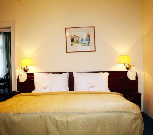 Hotel Mignon