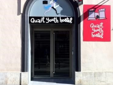โฮสเทล Quart Youth Hostel