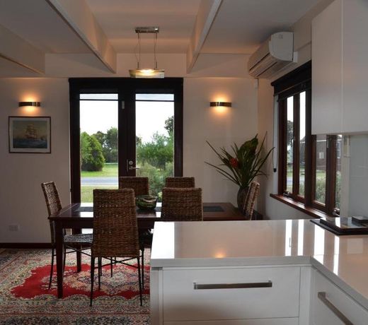 Yolla Beach House