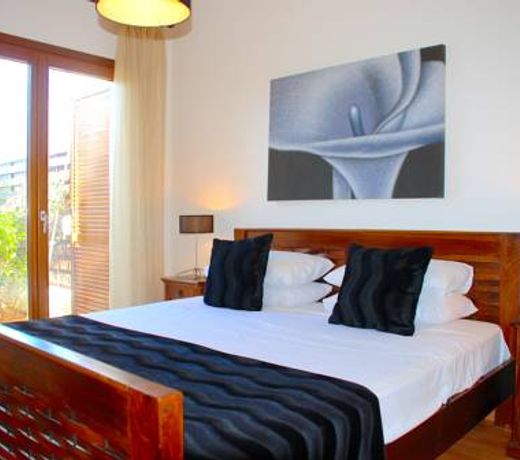 3 bedroom Villa Omodos with private pool, Aphrodite Hills Resort