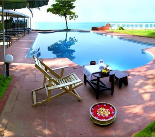 Mascot Beach Resort