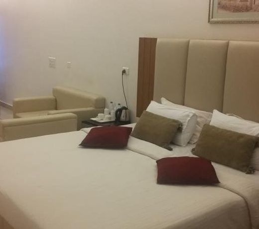 Mascot Beach Resort