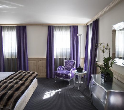 Hotel Weiss Kreuz Malans GmbH