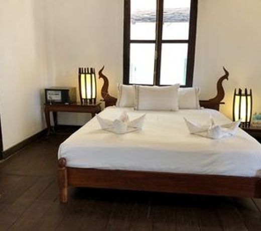Peninsula Villas
