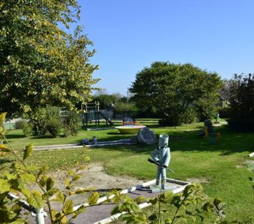 Nice holiday home in a quiet area close to Utah beach D Day