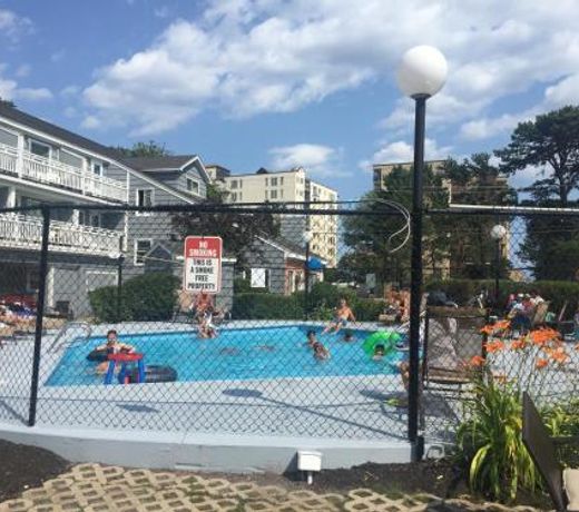 Grand Beach Inn