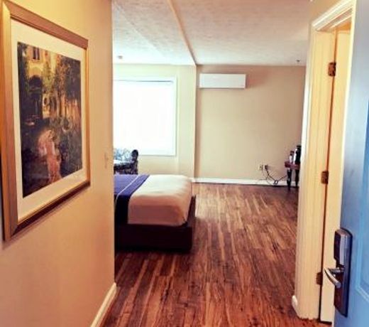 Grand Beach Inn
