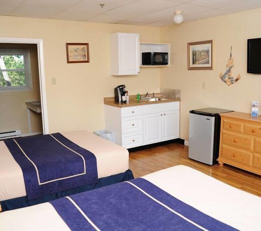 Grand Beach Inn