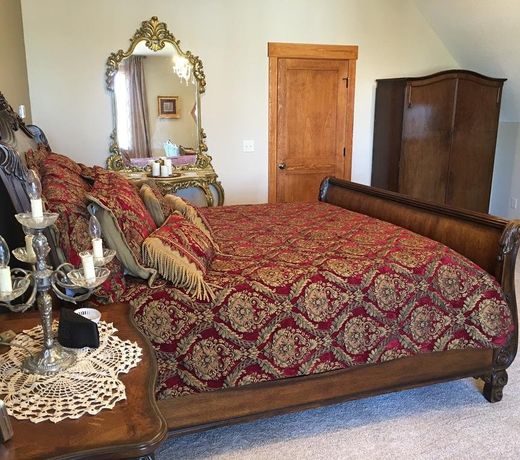 Attwood House Bed and Breakfast near Manhattan, KS
