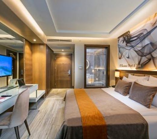 B Business Hotel & Spa
