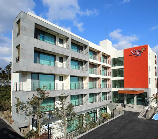 Suave Hotel