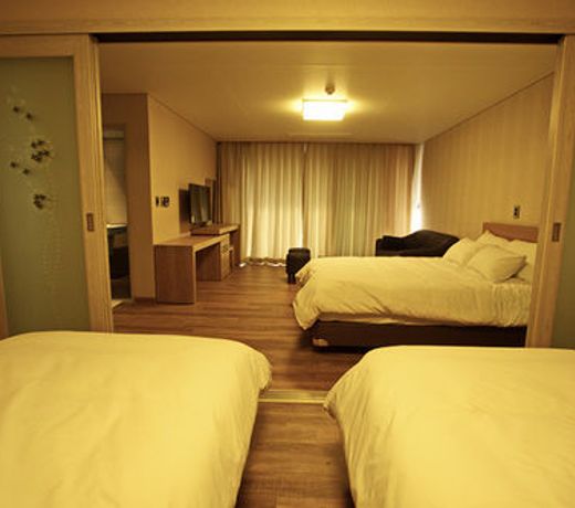 Suave Hotel