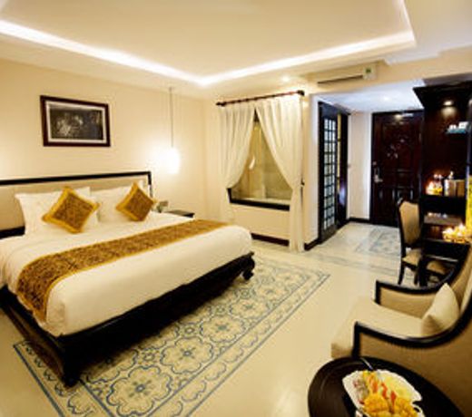 Silk Luxury Hotel & Spa