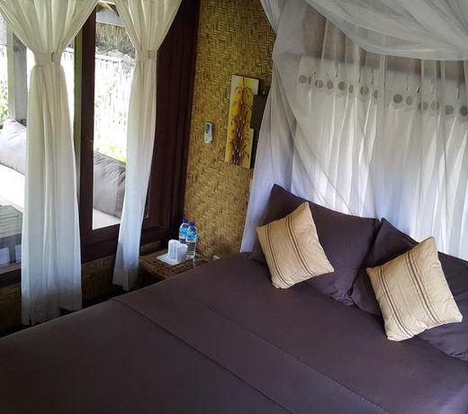 Ana Warung & Bungalows