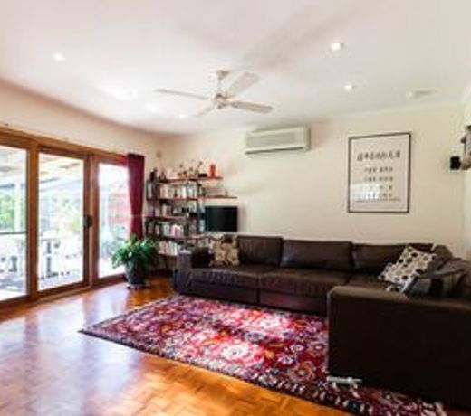 KELLY, 3BDR Northcote House