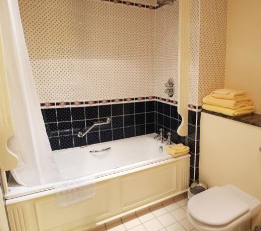 Reddans of Bettystown Luxury Bed & Breakfast, Restaurant and Bar