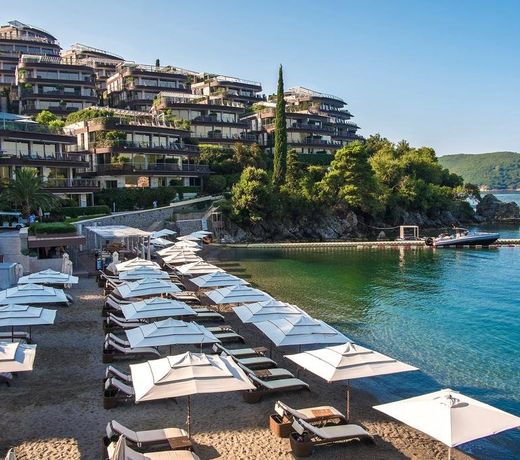 Dukley Hotel & Resort