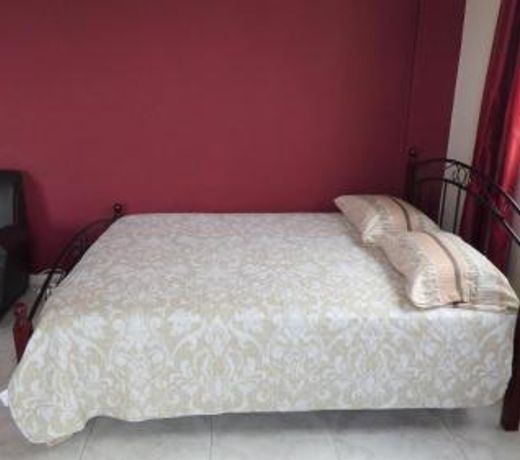 Kimonos Guesthouse