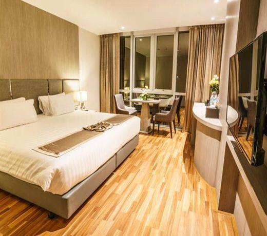New Season Square Hotel - SHA Plus