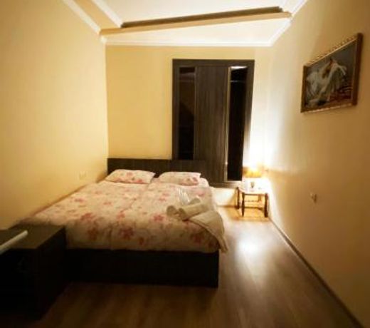 Domino Hostel & Tours