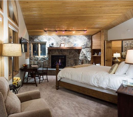Trails Edge Lodge