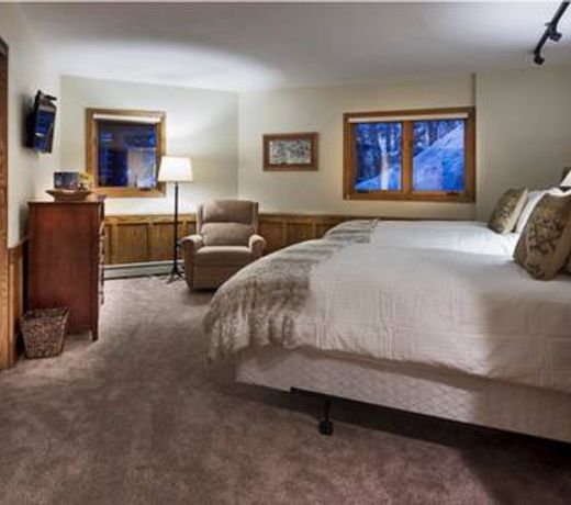 Trails Edge Lodge