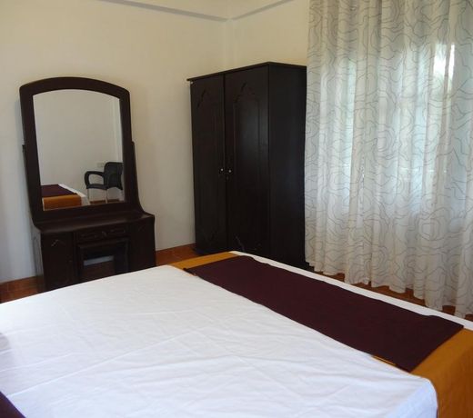 Yoho Birds Hill Homestay