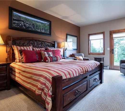 Churchill Lodge North