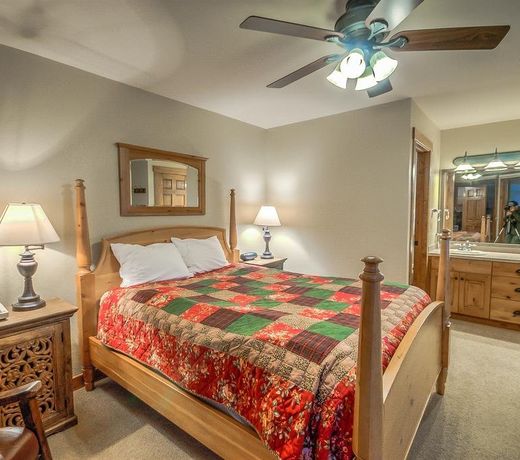 Lodge B 307