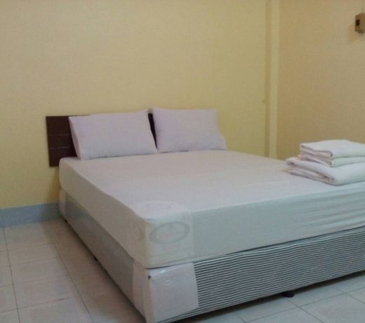 Pimarn Guesthouse
