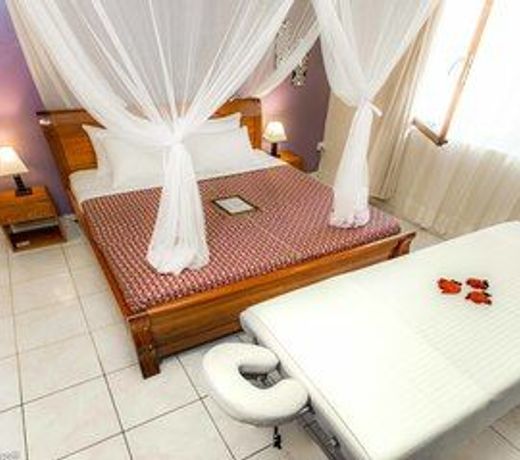 Heaven Restaurant & Boutique Hotel