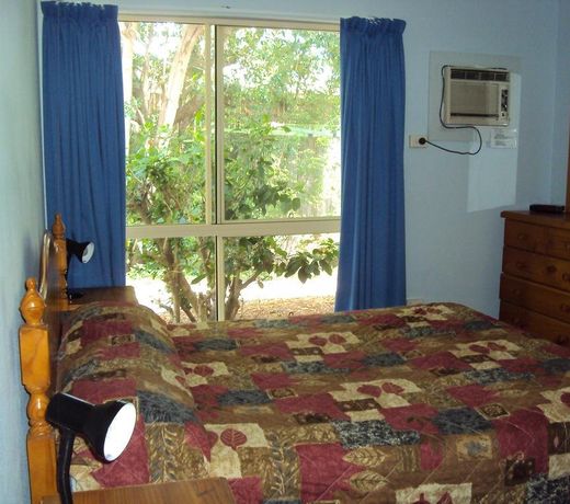 Palm Valley Motel