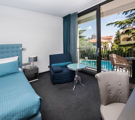 Hotel Arupinum