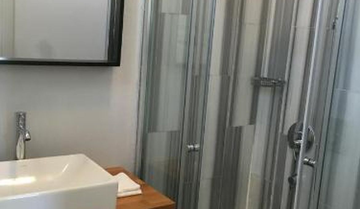 Serguzest Otel