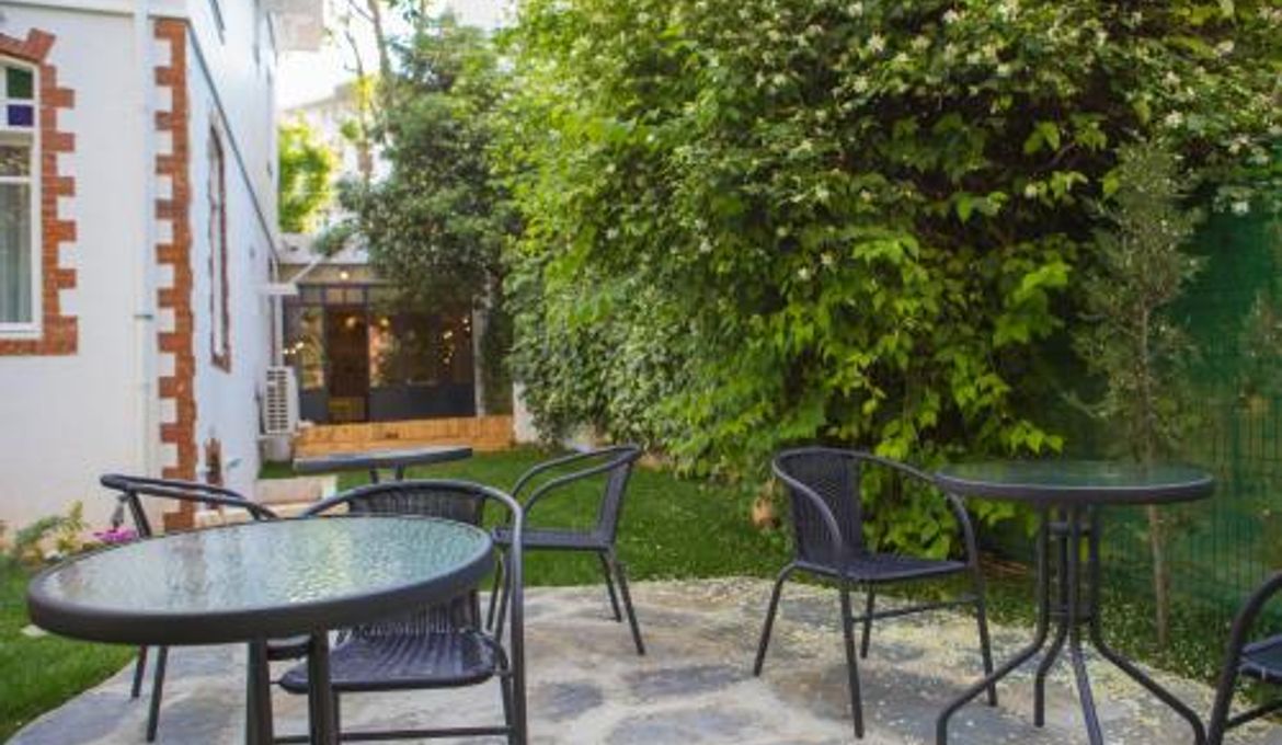 Serguzest Otel