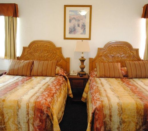 Hotel Suites el Paseo