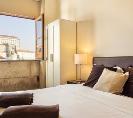 LOW COST TOURIST APARTMENTS - PALÃCIO DA BOLSA