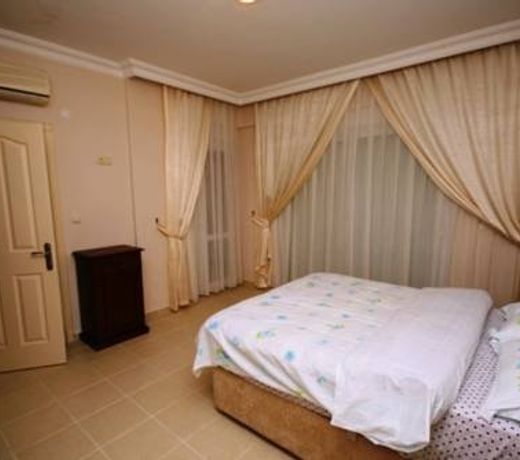 Paradise Town Villa Alison